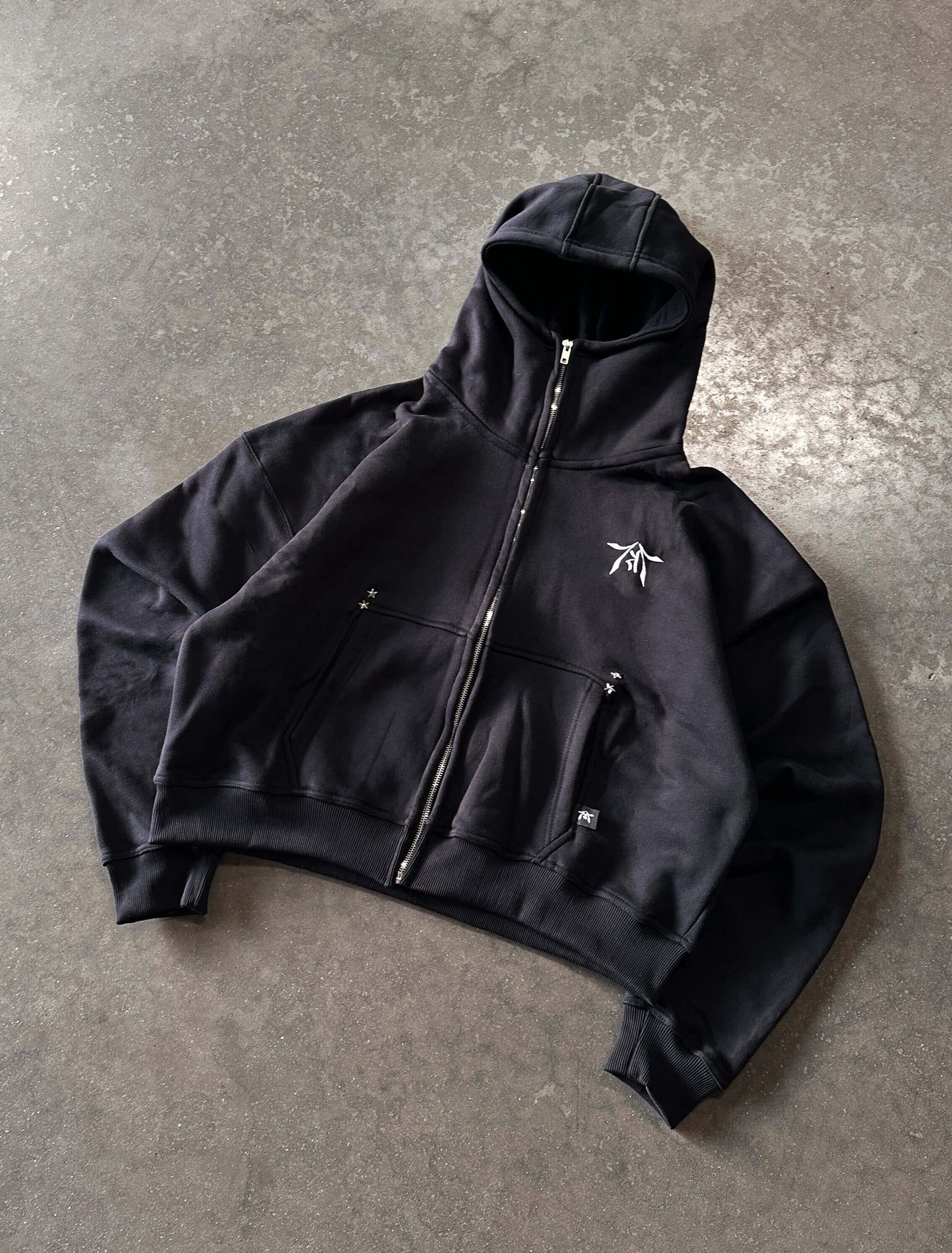 OBSIDIAN BLACK ZIP-HOODIE