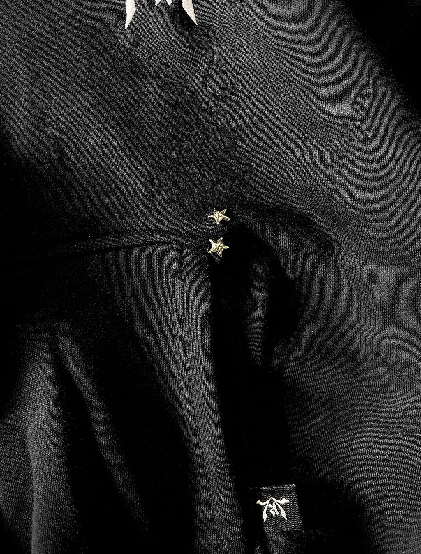 OBSIDIAN BLACK ZIP-HOODIE