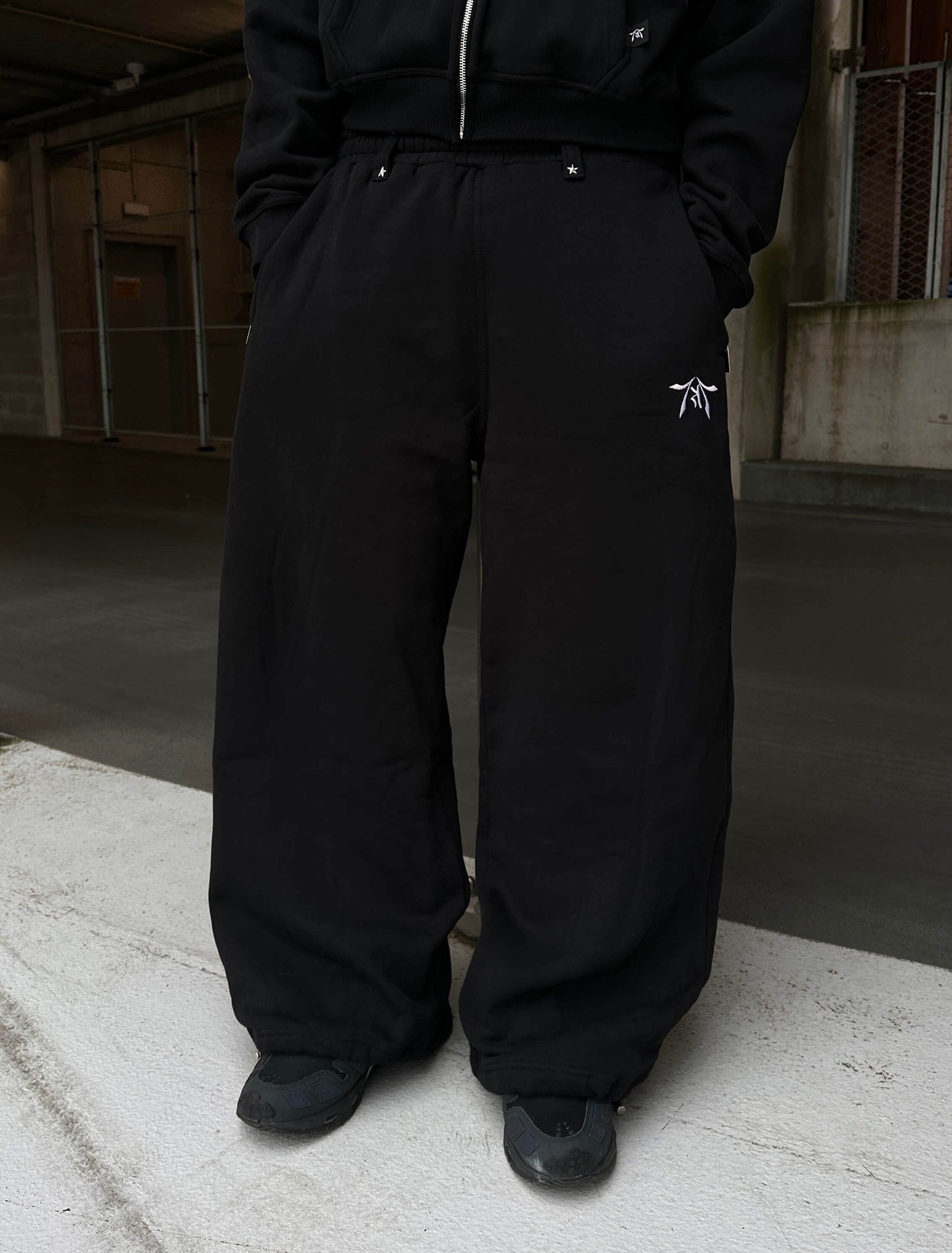 OBSIDIAN BLACK JOGGERS