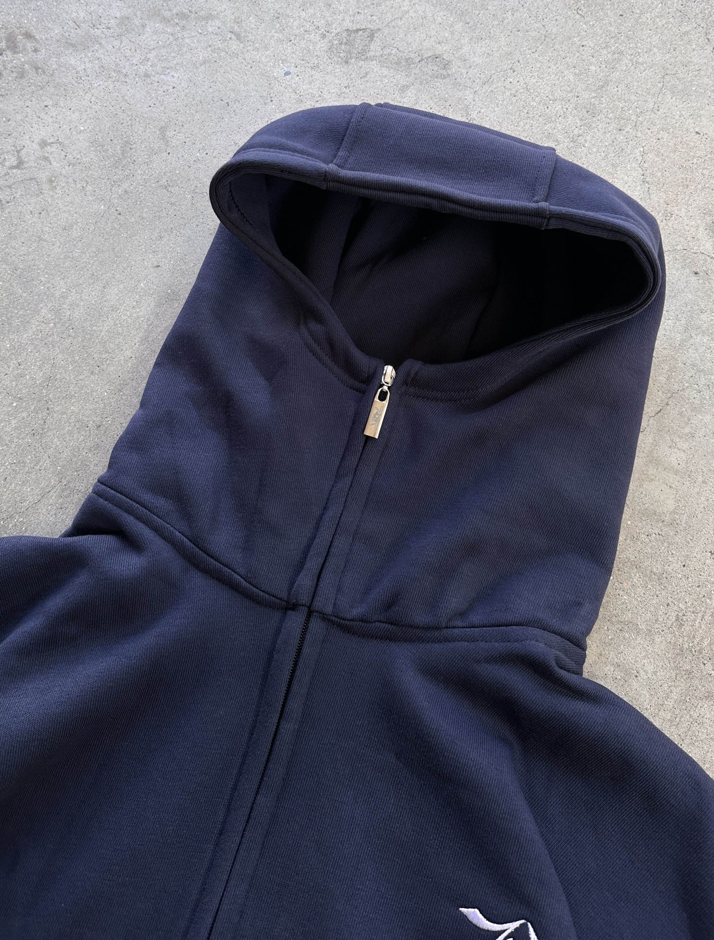 BLACK NAVY ZIP-HOODIE (PREORDER)